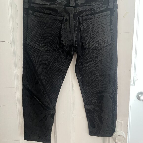 If Six Was Nine Japanese brand Snakeskin Python Oil Wax Printed Knee Shorts - Picture 2 of 4